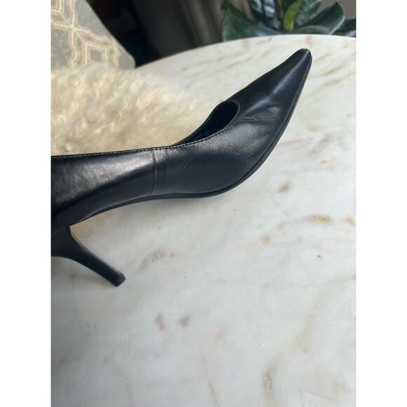 Calvin Klein Black Dolly Mid-Height Classic Point Toe Heels - Picture 6 of 15